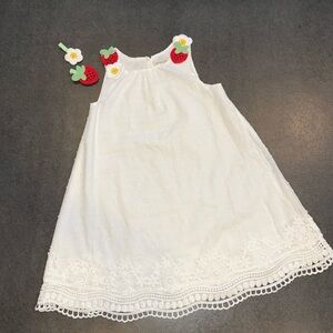 Cynthia Rowley Girl white dotted swiss dress, 2 matching hair barrettes